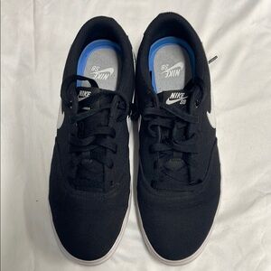 Nike‎ SB Black Sneakers